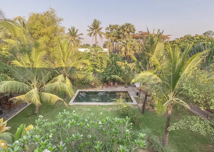 Redbox House - Private Luxury Modern Style 5 Bedrooms Siem Reap