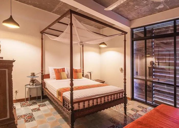 Redbox House - Private Luxury Modern Style 5 Bedrooms Siem Reap